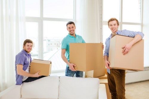 Local van service handling boxes and furniture in Knightsbridge