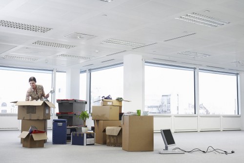 Experienced Knightsbridge moving team at work