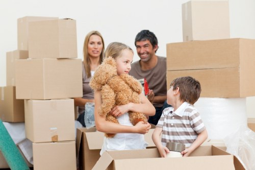 Different truck size options for moving in Knightsbridge